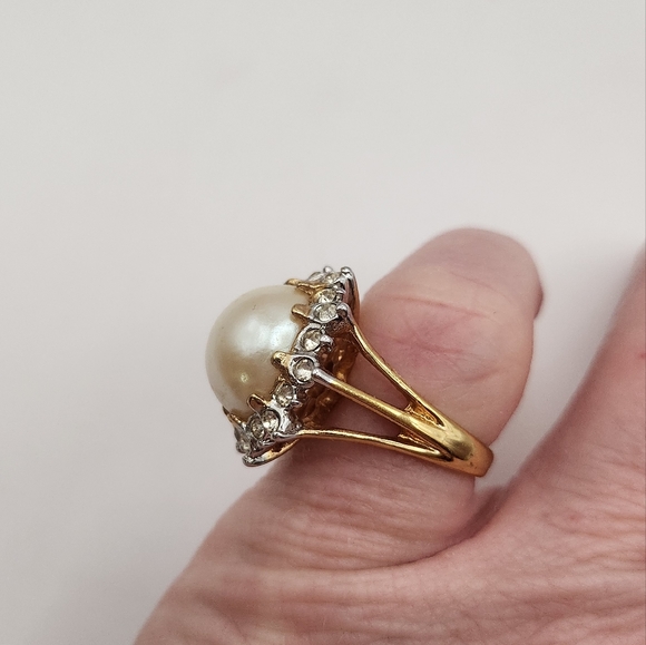 Vintage 18k Gold Electroplated Pearl & Diamond Ring Size 6 - Picture 5 of 13